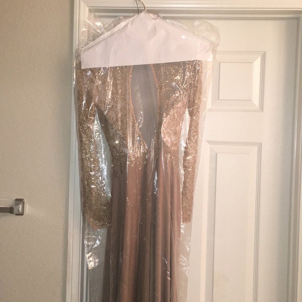 Just xtra pics from my item on sale